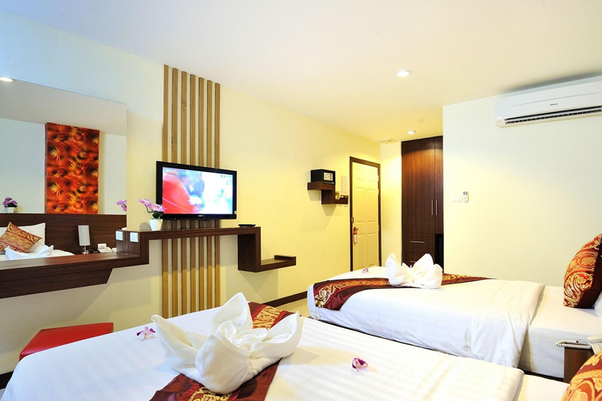 Pimrada Hotel Patong Exteriör bild