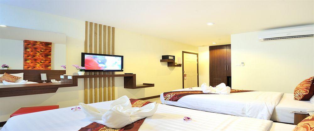 Pimrada Hotel Patong Exteriör bild