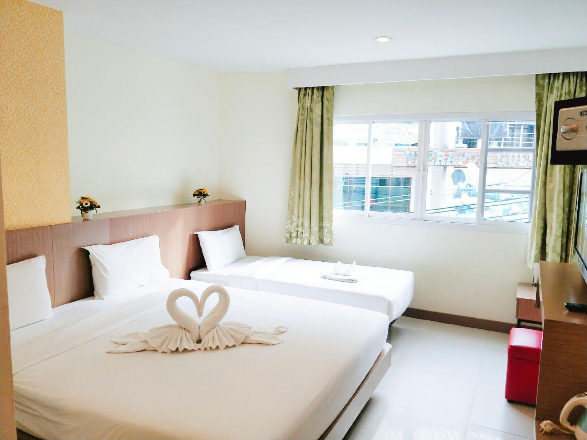 Pimrada Hotel Patong Exteriör bild