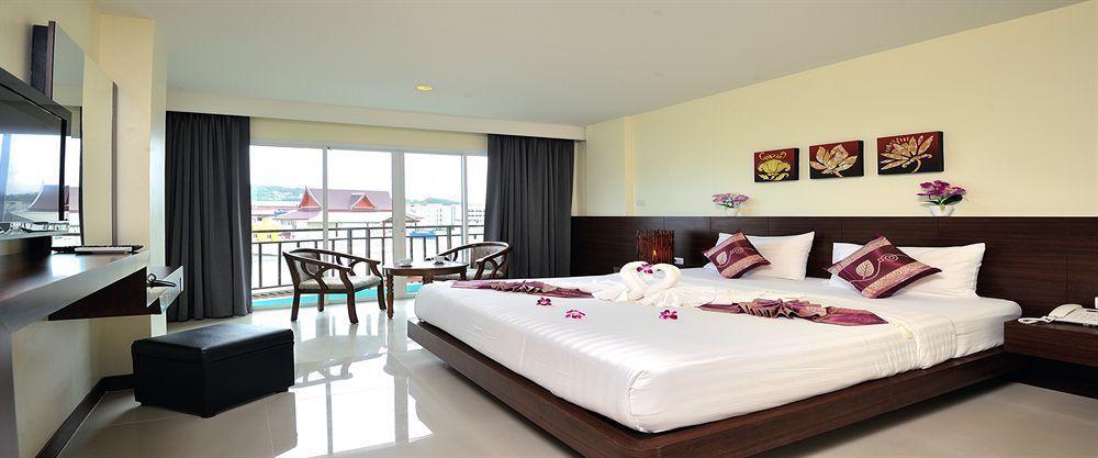 Pimrada Hotel Patong Exteriör bild