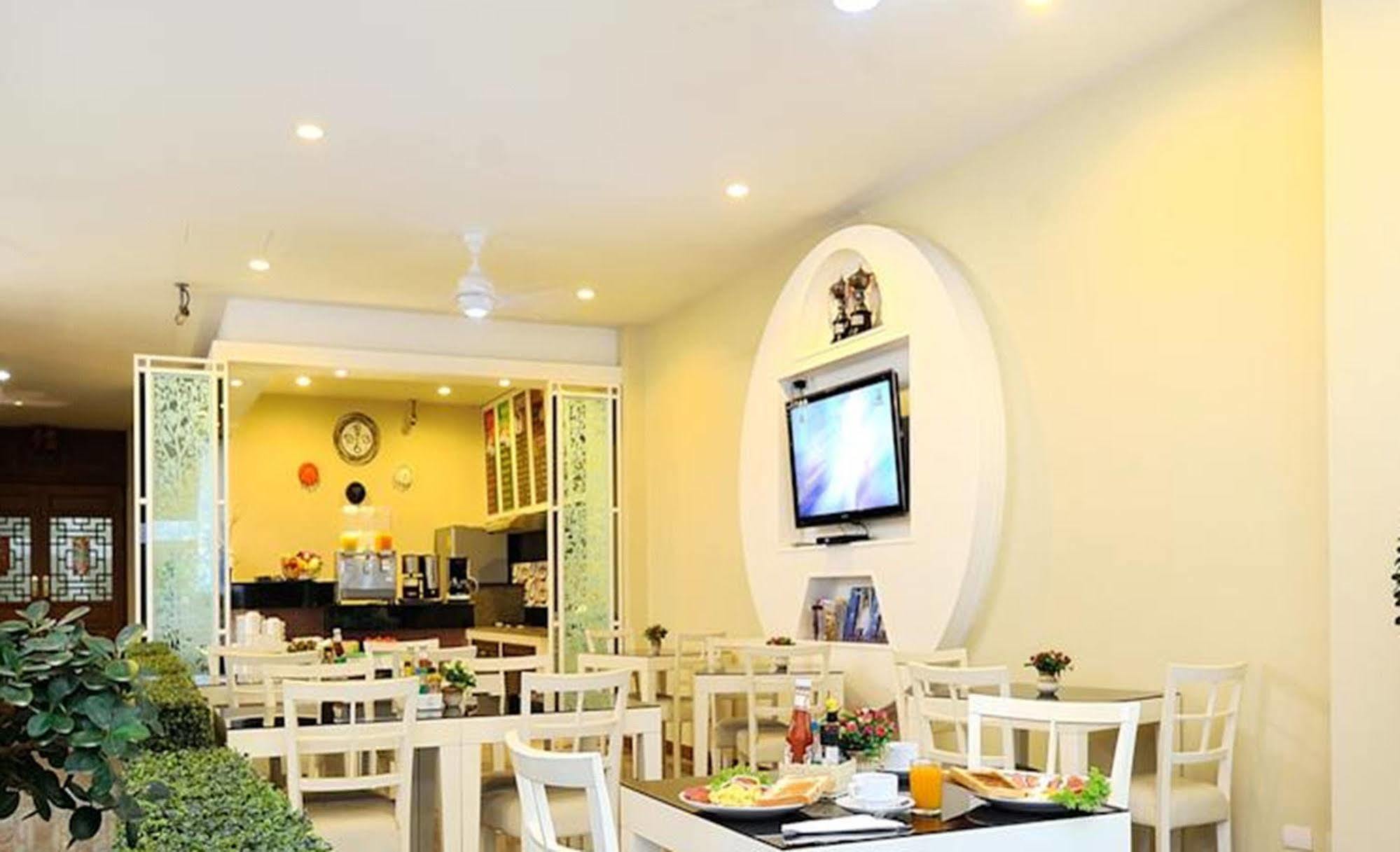 Pimrada Hotel Patong Exteriör bild
